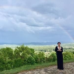 Meet your Posher, Jobeth